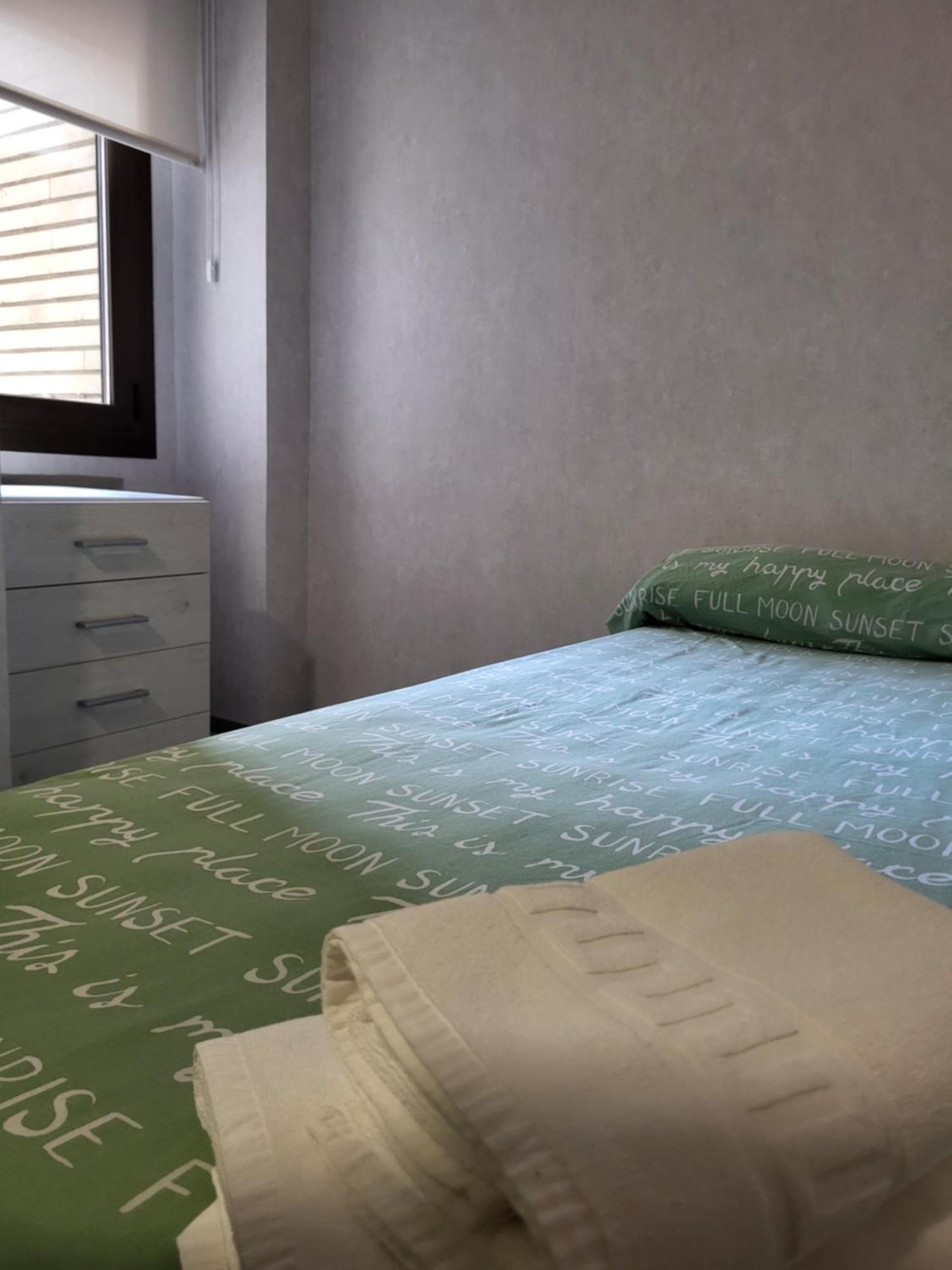 Albergue Residencia Larraona Pamplona Eksteriør billede